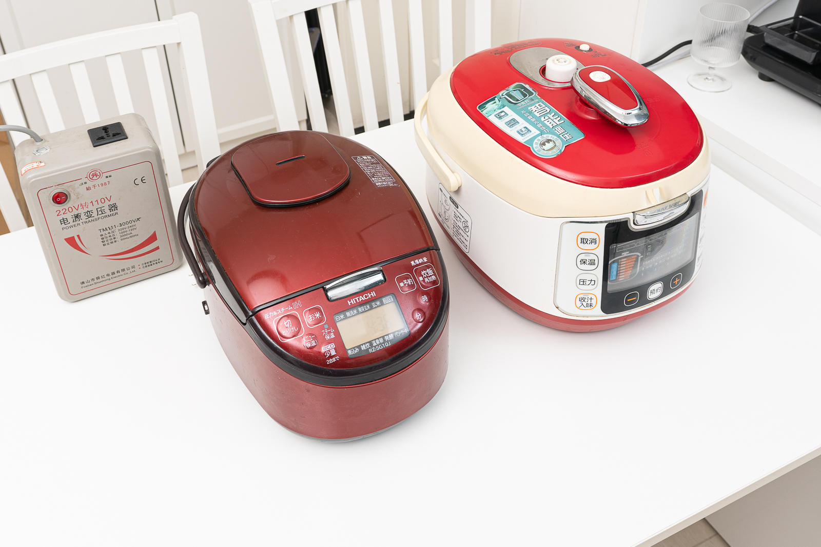 电压力锅和饭煲有什么区别,电压力锅与电饭煲测评