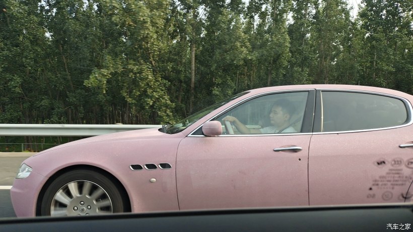 海淀区稻香湖景酒店,北京海淀稻香湖景酒店夜景