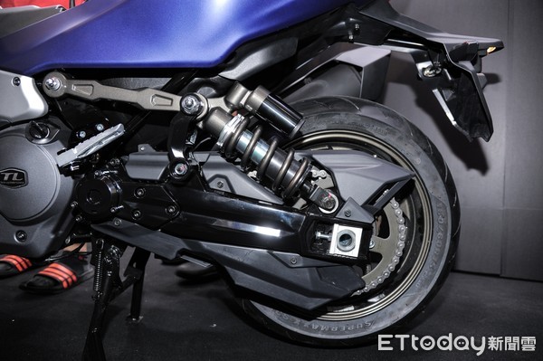 SYM双缸重机MaxsymTL预告11月1发表！黄牌运动大羊再添新选择