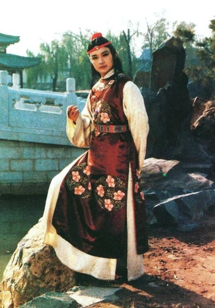 87版红楼梦演员采访视频,红楼梦87版演员评价