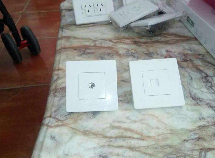 装修什么牌子开关插座性价比高,现在装修都用什么牌子开关插座