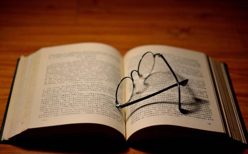 微信聊天经常发哦的人是什么性格,为什么越是客气的人越瞧不起你