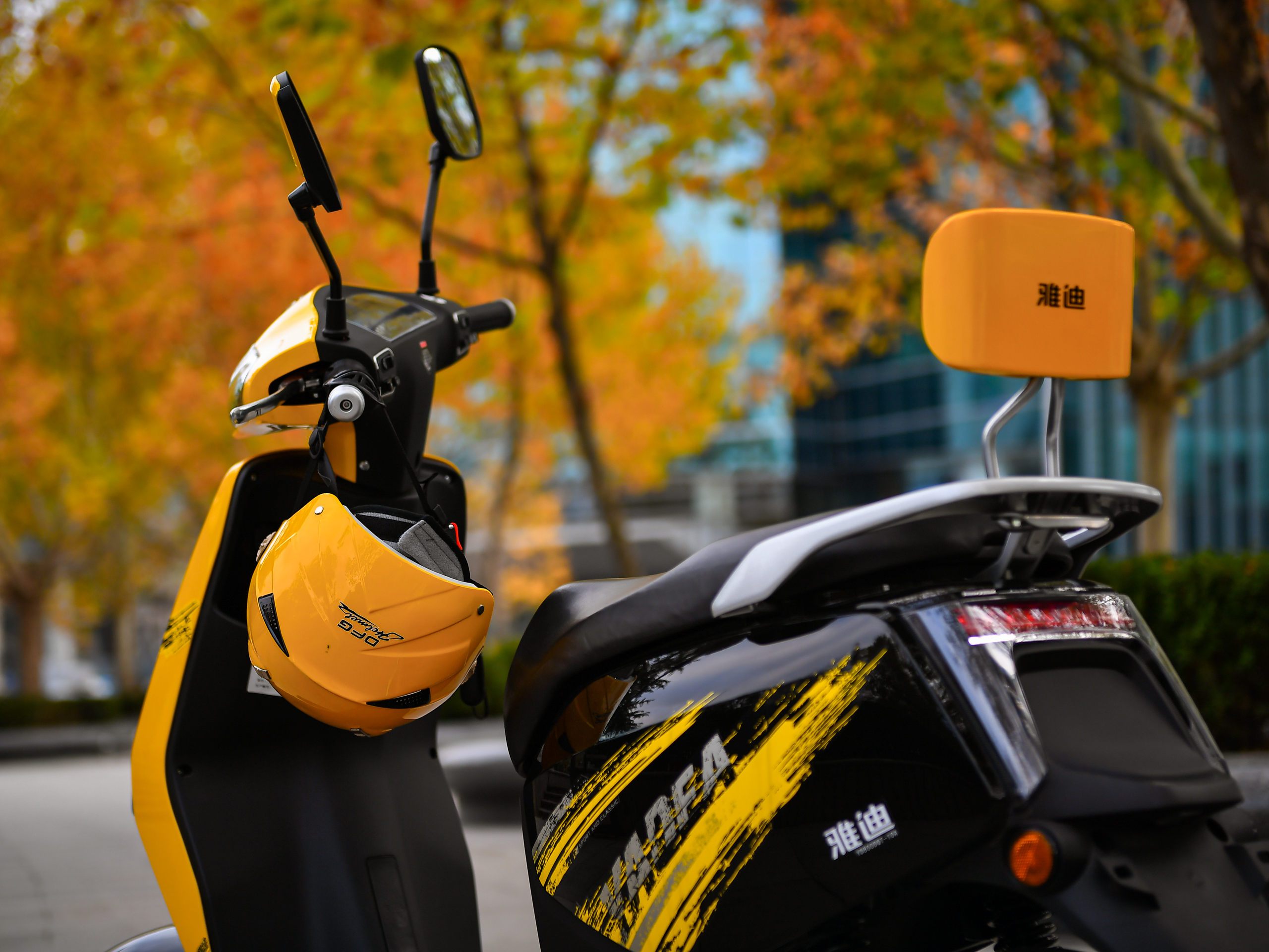 雅迪e2s测评,雅迪电动车b20测评