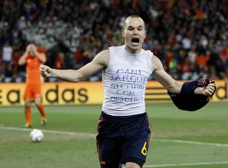 欧洲杯回眸伊涅斯塔,足球中场集锦伊涅斯塔