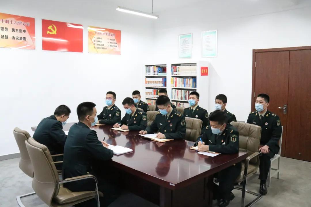 士兵突击和士兵再突击,大学生士兵的兵种