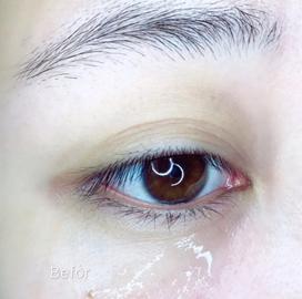 学她这样保养，50岁都不会有黑眼圈，秘密全靠这支「小黑管」