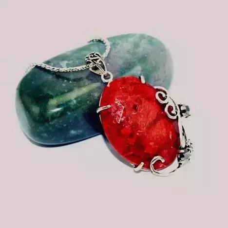 红珊瑚珠宝纯天然图片,红珊瑚珠宝配饰