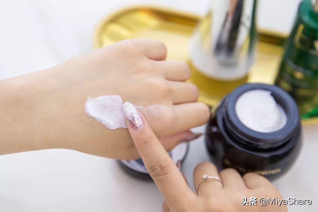 赫莲娜哪款面霜比较好用,赫莲娜面霜真的好用有效果吗