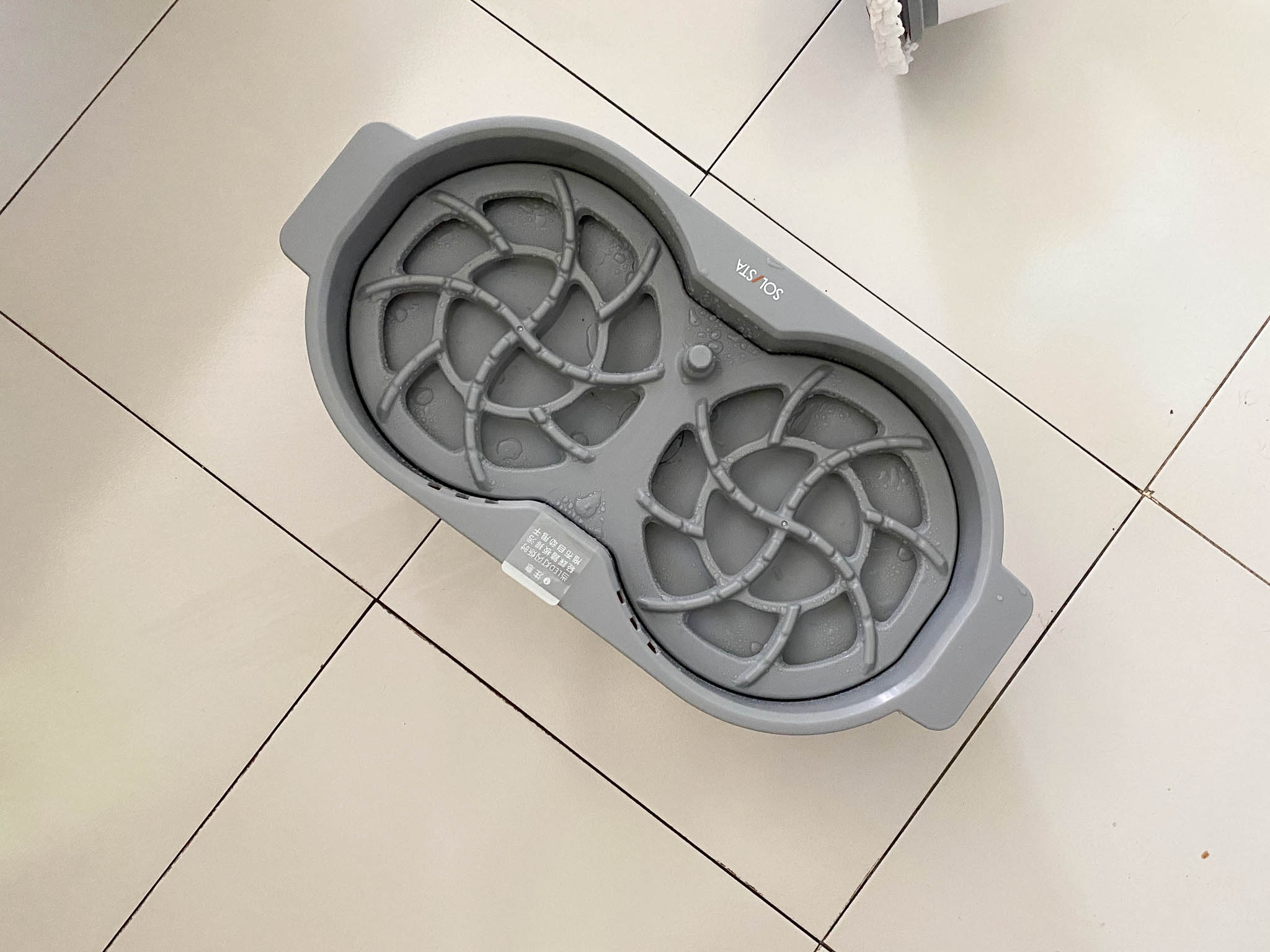 拖地再也不腰酸背痛,拖地干净不留痕迹轻松不累