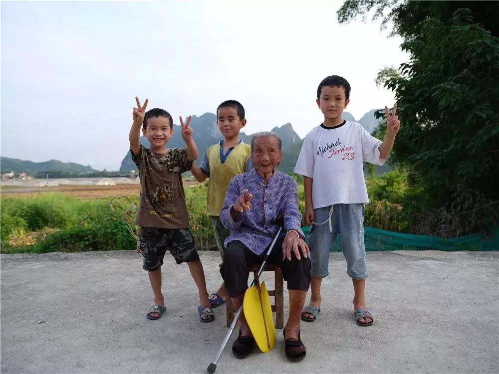 广西百岁老兵的故事,中国日报百岁老人故事