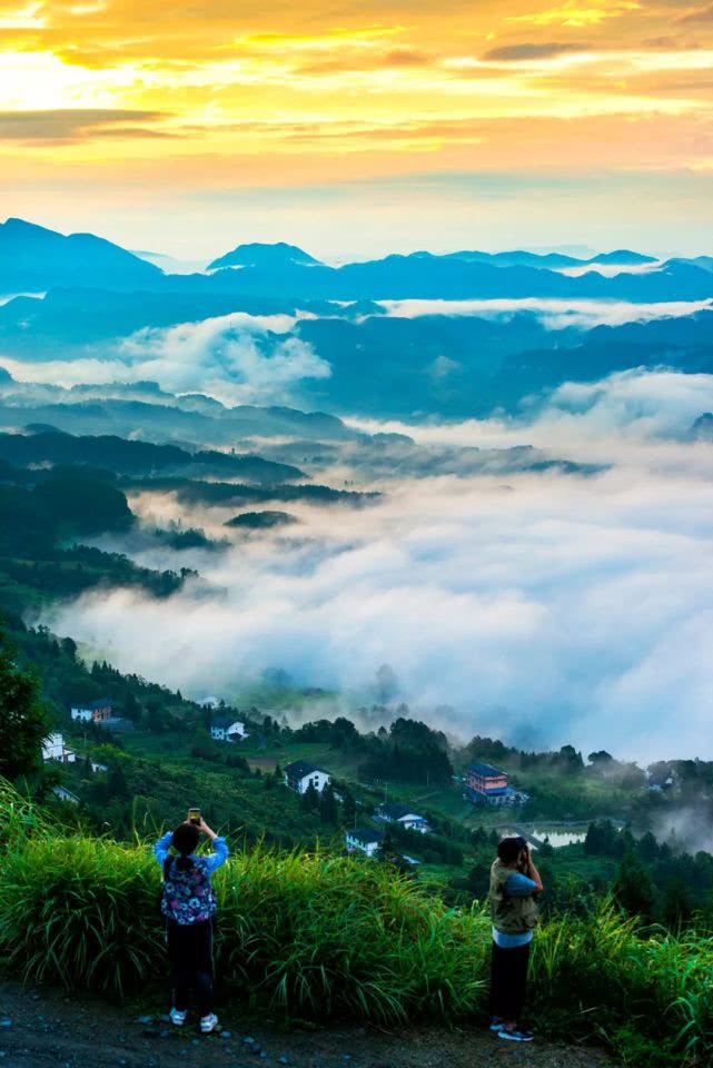 重庆南川金佛山自驾游图片,重庆金佛山自驾游最佳路线