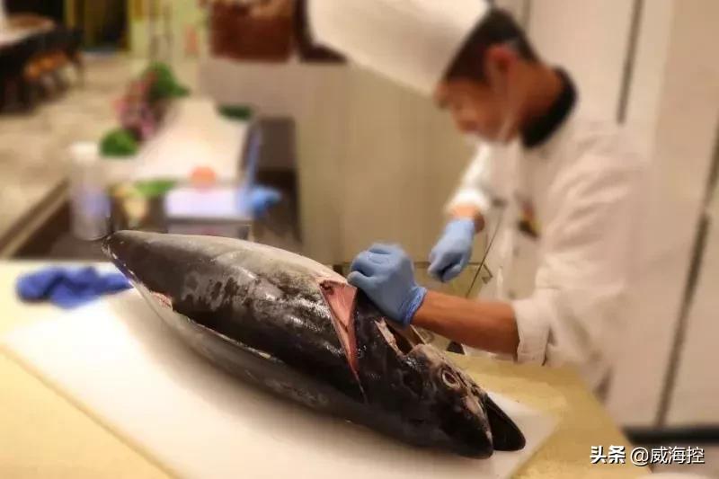 不到百元的大餐,不到百元的酒店