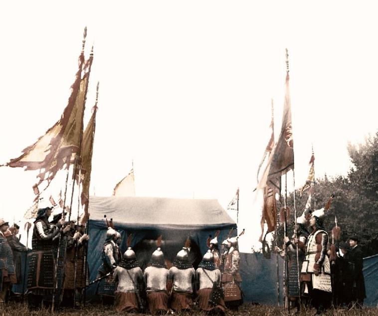 古代打仗扛旗的是什么水平,古代战场扛旗士兵