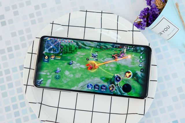 旗舰真香手机vivoX27游戏深度体验：全面屏+神优化把把吃鸡