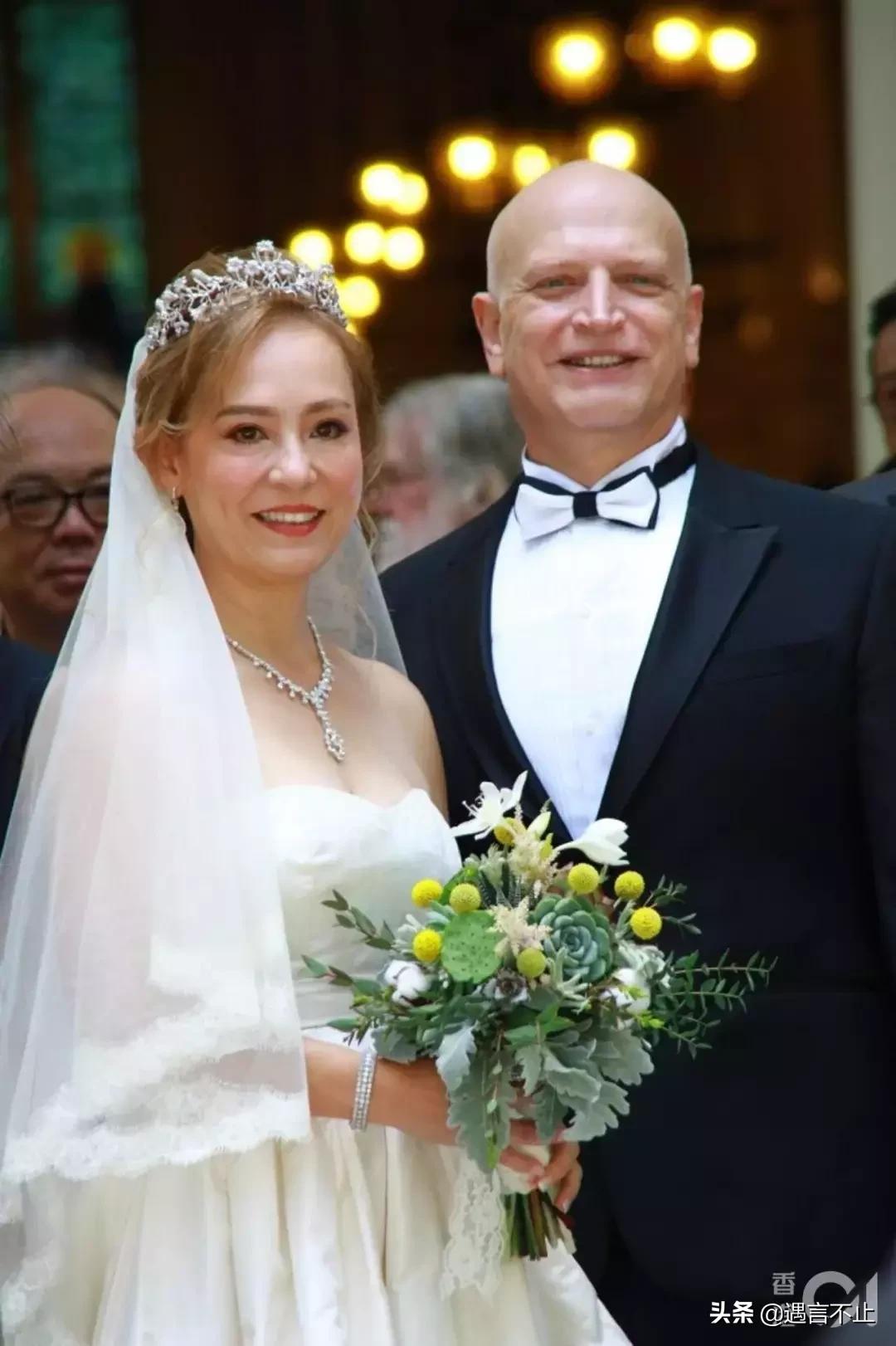 55岁再嫁豪门，命硬克夫、厉害难惹，什么样的女人活成了传奇