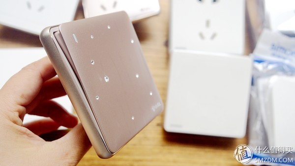 无边框开关插座,无边框开关插座拆解