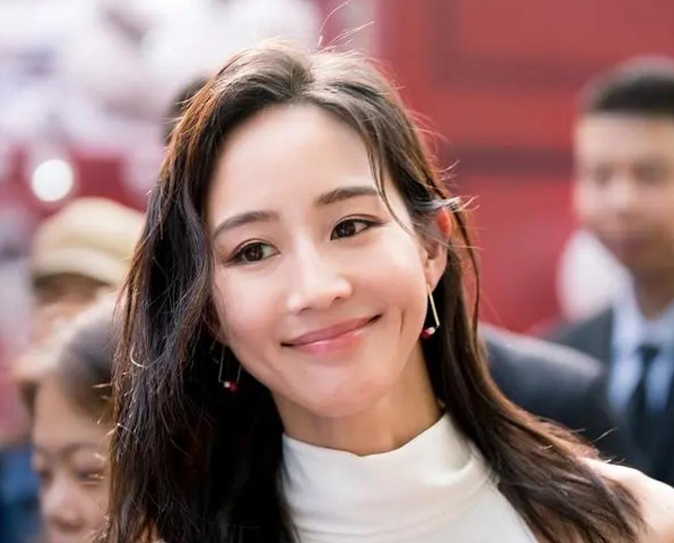 明星撞脸不可怕性别不同就尴尬,意想不到的明星撞脸