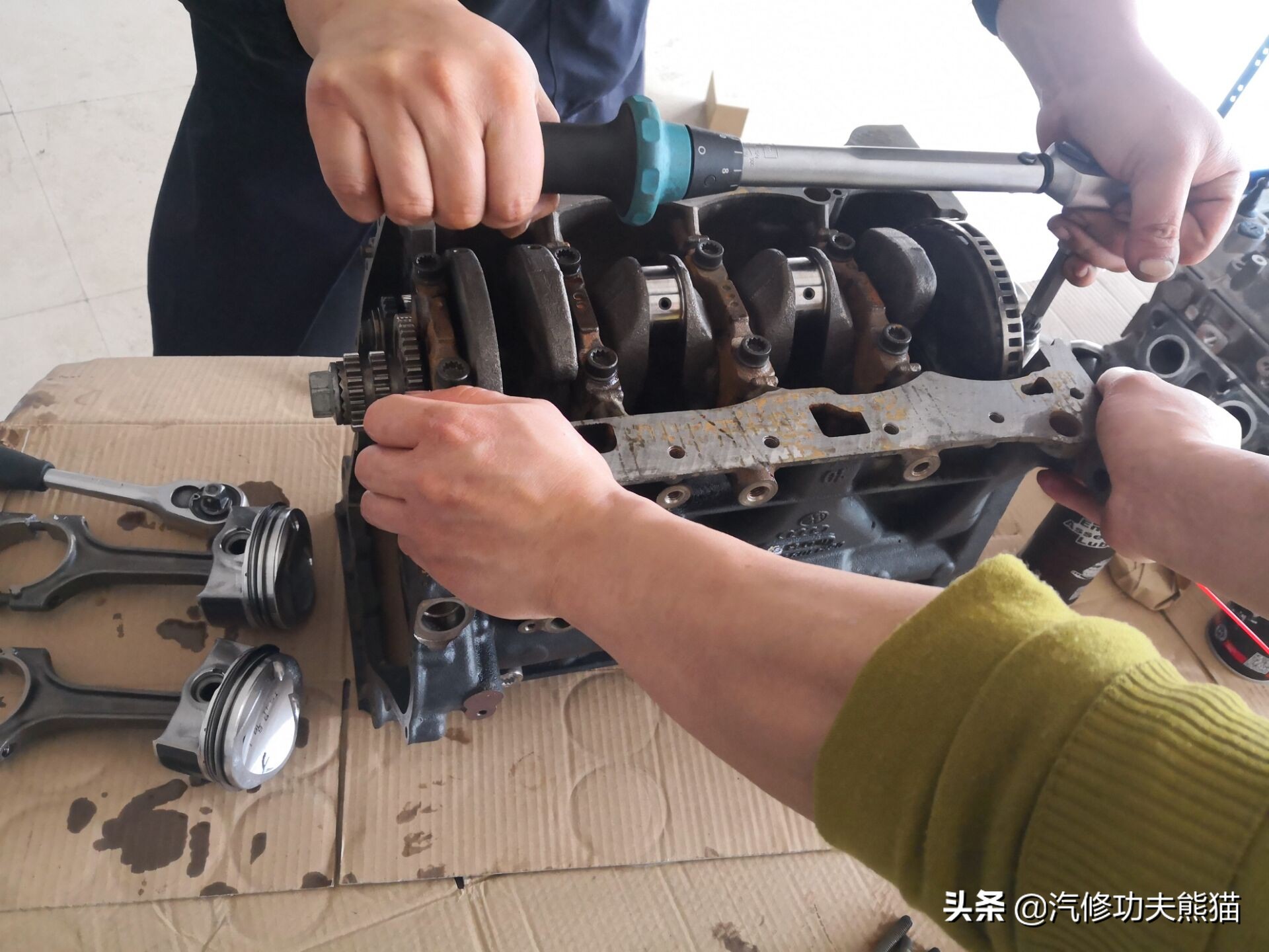 2013奥迪a4l烧机油怎么解决,奥迪a4l哪一款开始烧机油不严重