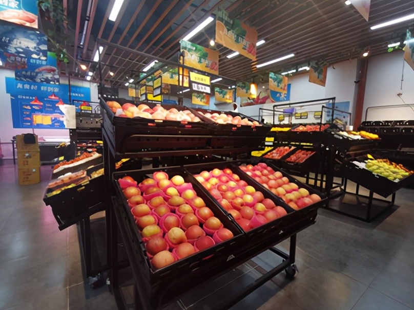 宝能董事长，“野蛮人”姚振华身家53亿美元，在西安等地卖菜，不到一年宝能生鲜就关门