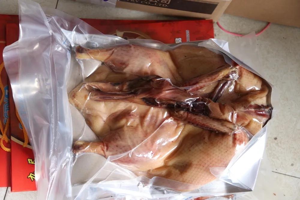 勾心勾魂啊,九尺的鸭脑壳鸭脖子鸭腿腿鸭脚脚鸭翘翘