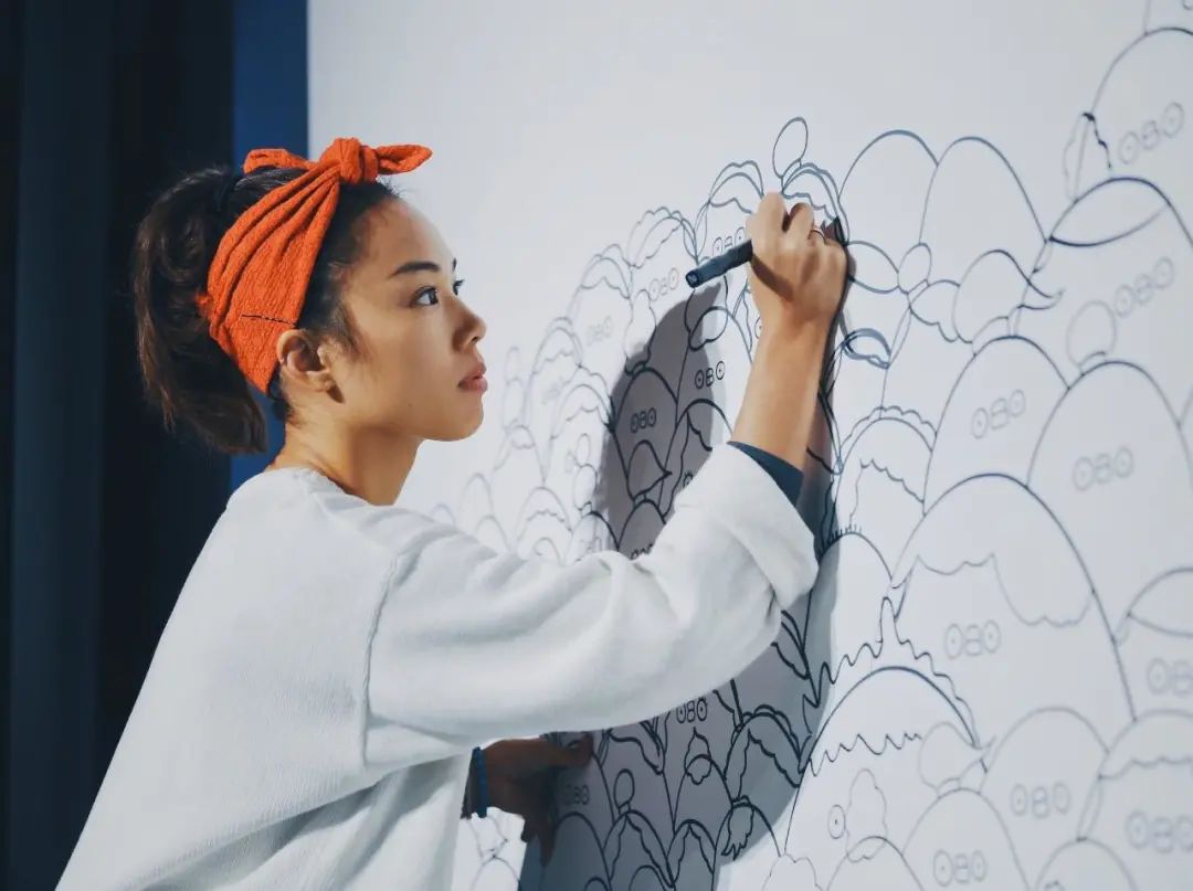 她画出臃肿的女裸体，评论家纷纷夸赞！路人说：丑到出奇