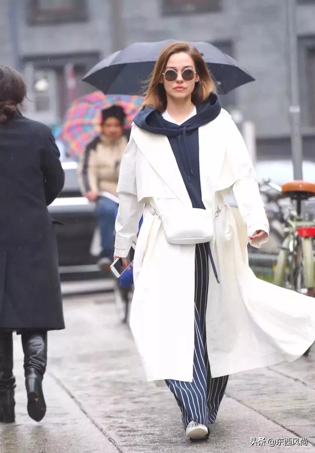 卫衣里面穿高领打底衫,高领卫衣加绒的穿搭