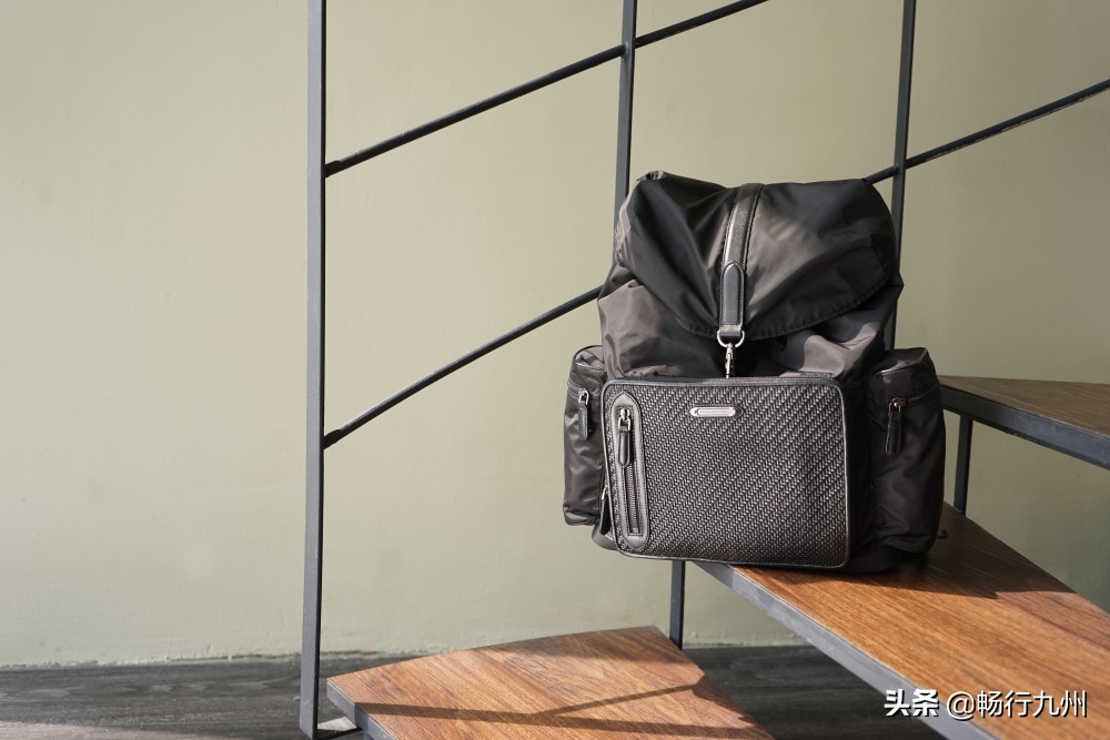 男士背包500元以下推荐哪个品牌,游玩背包男士推荐