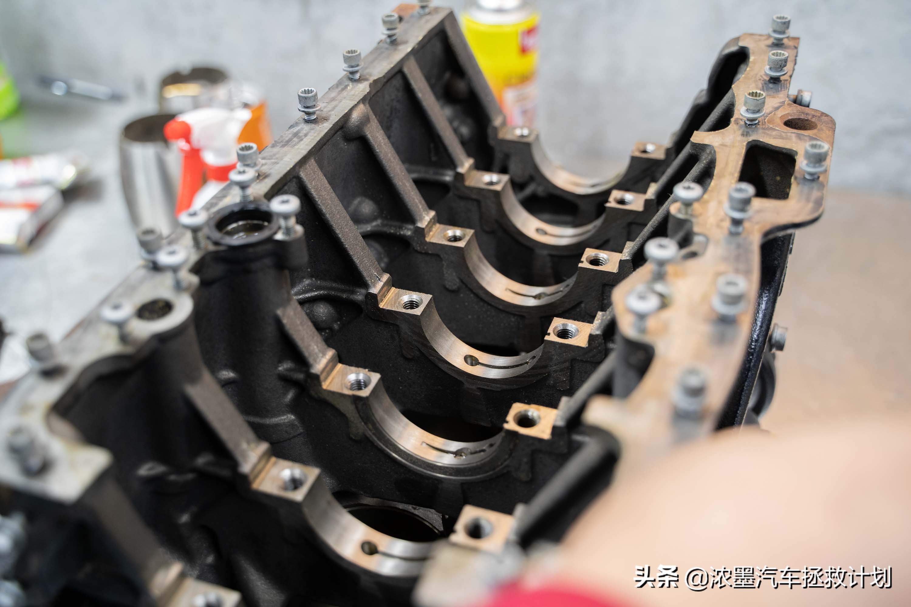 大众辉腾vr6,德系老款大众辉腾