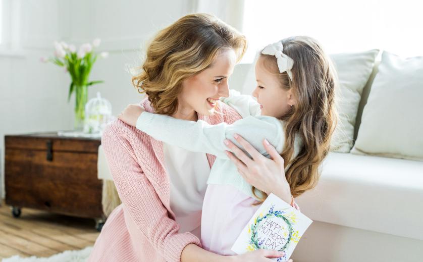 小孩子执拗怎样正确引导孩子成长,孩子太懂事真的好吗