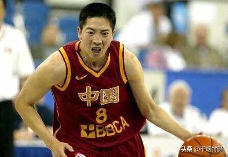 篮球怎么区分12345号位,篮球中的12345号位分别是谁