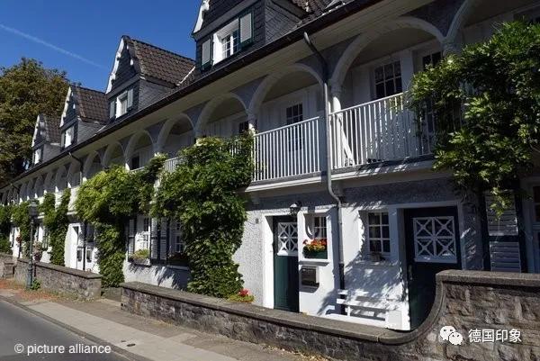 德国埃森属于哪个城市,德国埃森在德国的什么位置