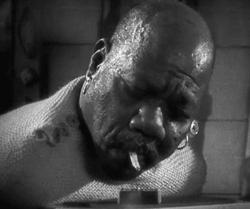 怪病无法直立行走,身患怪病无人能医