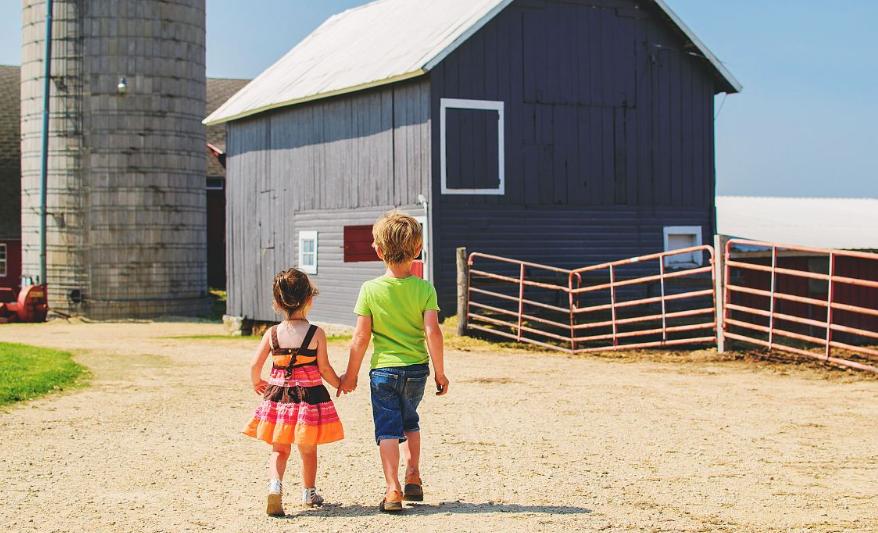 孩子在学校喜欢女同学怎么办,如果孩子喜欢同桌的女孩该怎么办