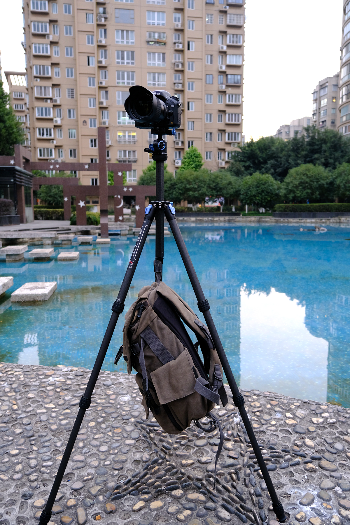 摄影好帮手,思锐便携碳纤维三脚架