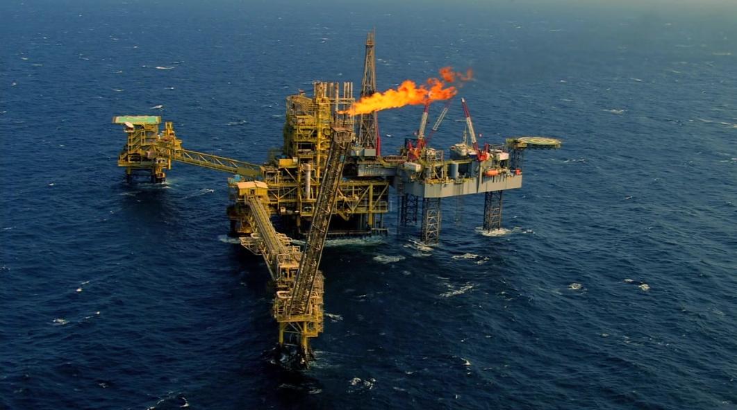 石油钻井最深多少米,开采石油的机器叫什么