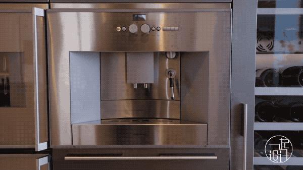 这个顶层复式，这样的北欧风，太美了