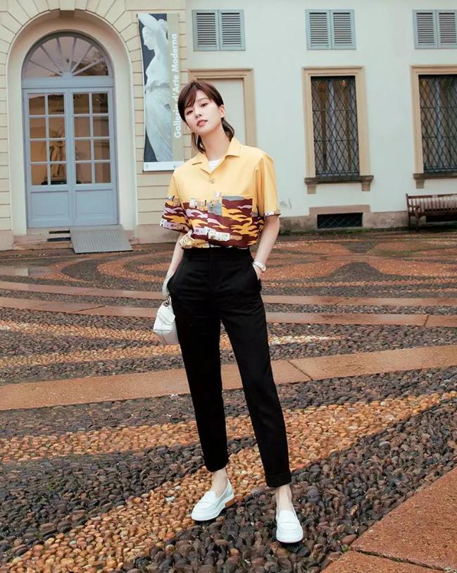 乐福鞋和豆豆鞋哪个更好看,一脚蹬乐福鞋和豆豆鞋的搭配区别