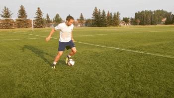 提高脚内侧传球训练的方法,训练球100个经典动作