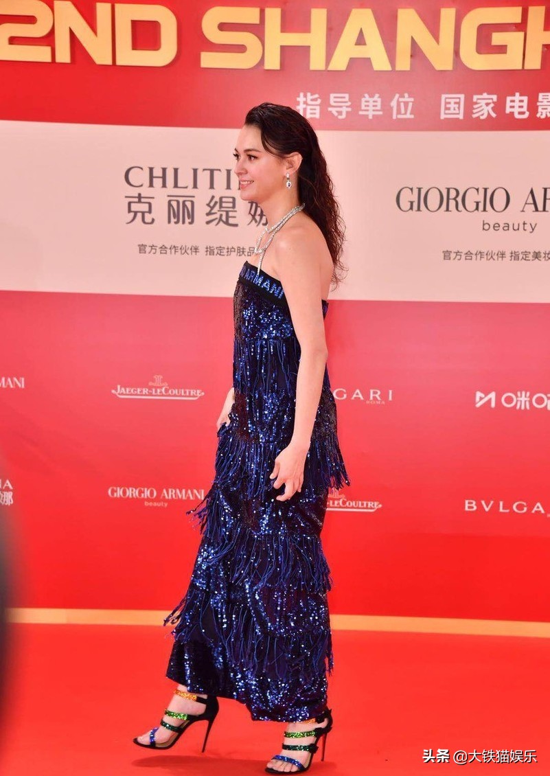 16位外籍女星今昔对比,10位混血女星今昔颜值对比