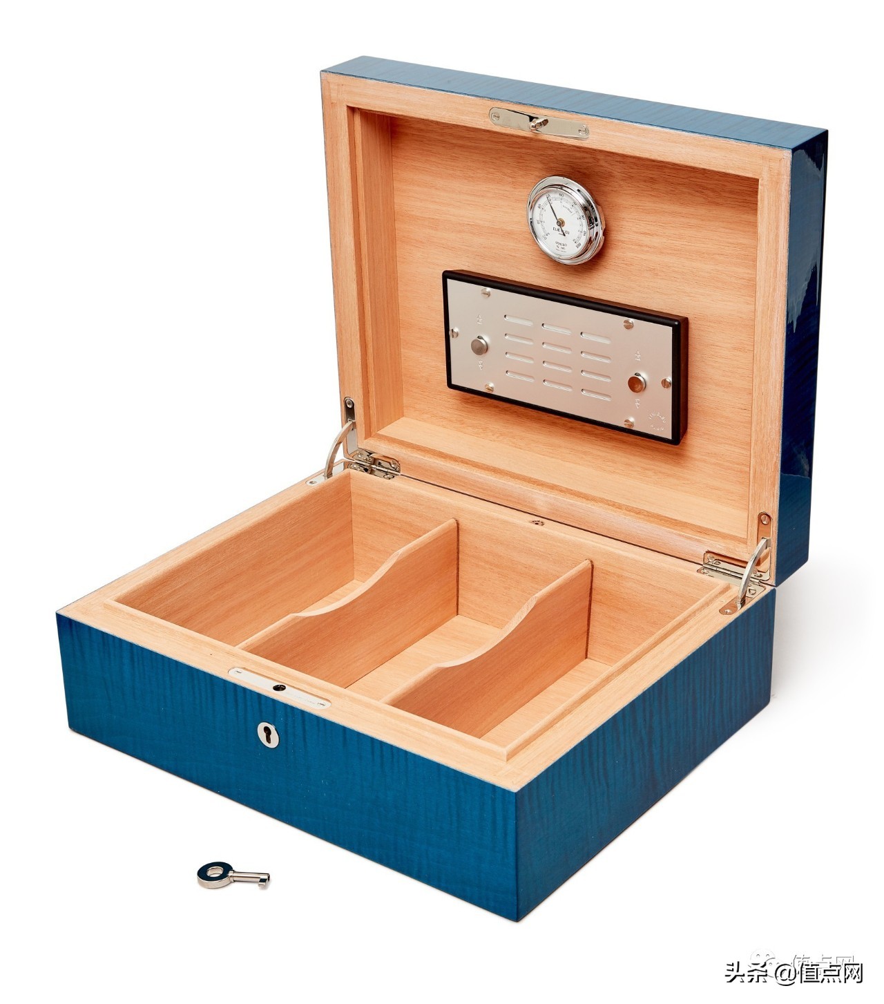 曾梵​​志雪茄盒、Supreme联名网上拍卖精选（男士篇）