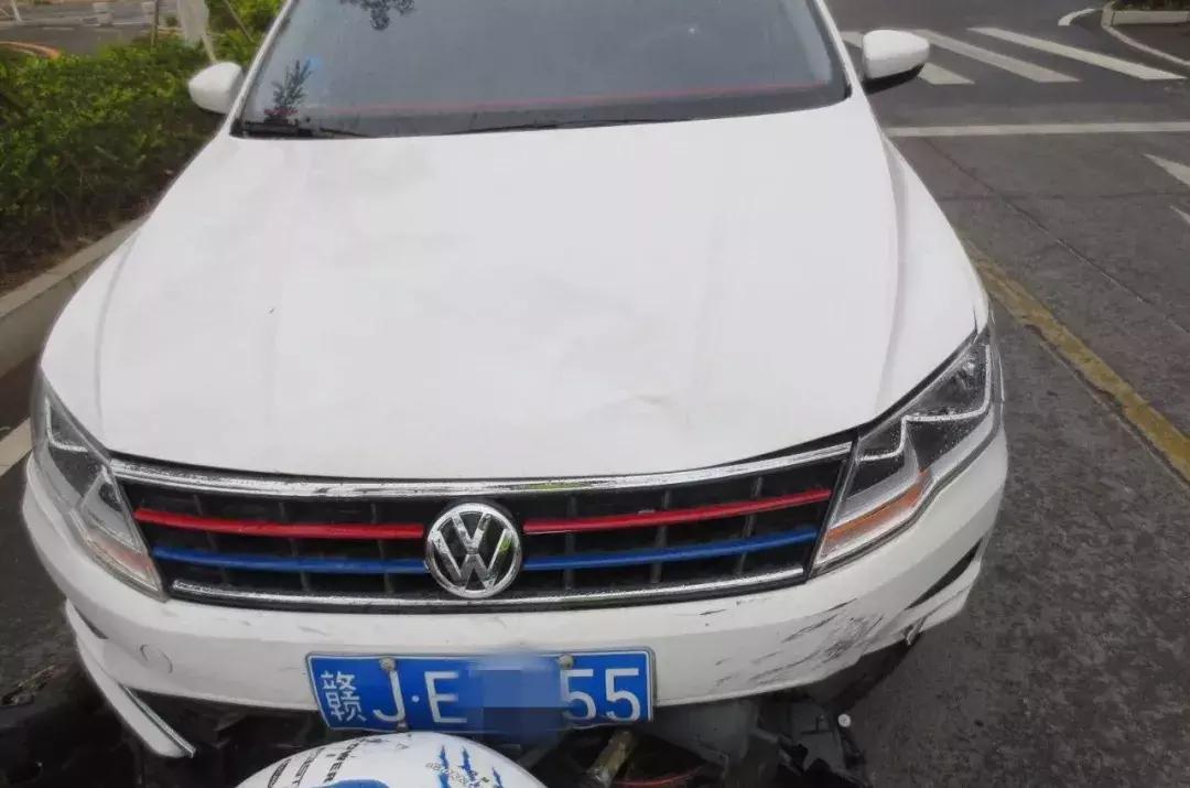 珠海横穿马路被撞飞后续,珠海一男子骑摩托车逆行身亡