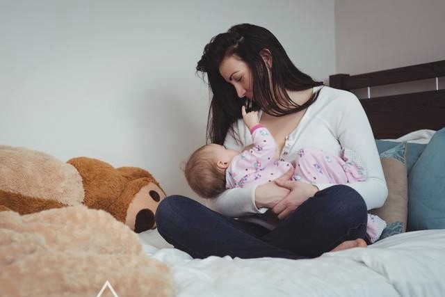 宝宝母乳不够吃有什么方子,母乳不足宝宝不吃奶粉怎么办