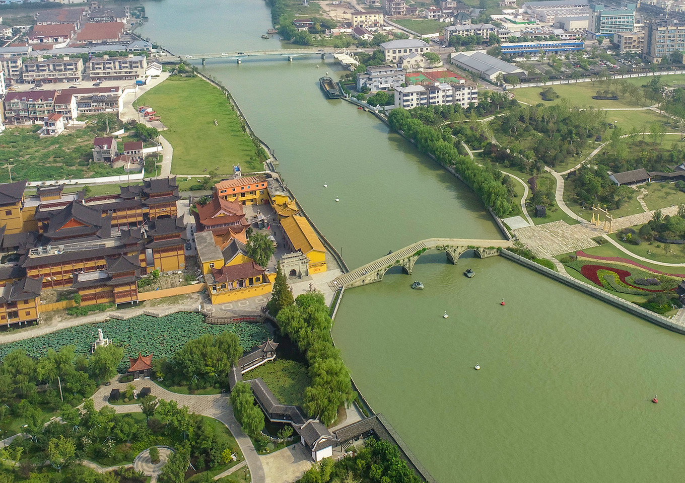 和小姐姐一起逛嘉兴吃百年传承的美味，大胆的把美好生活秀给你看