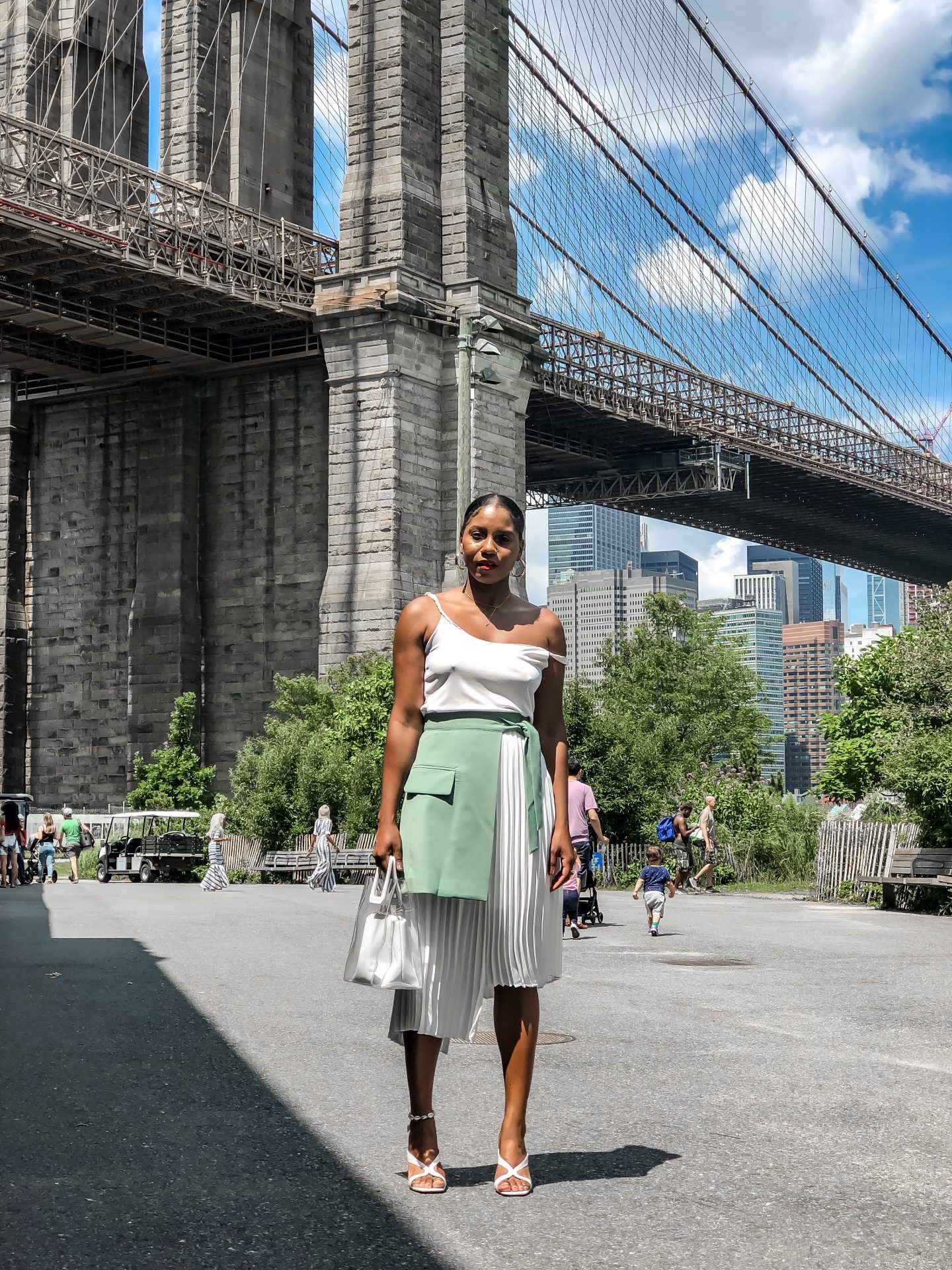 今年夏天半裙怎么穿又时髦又显瘦,夏季新款百搭半裙