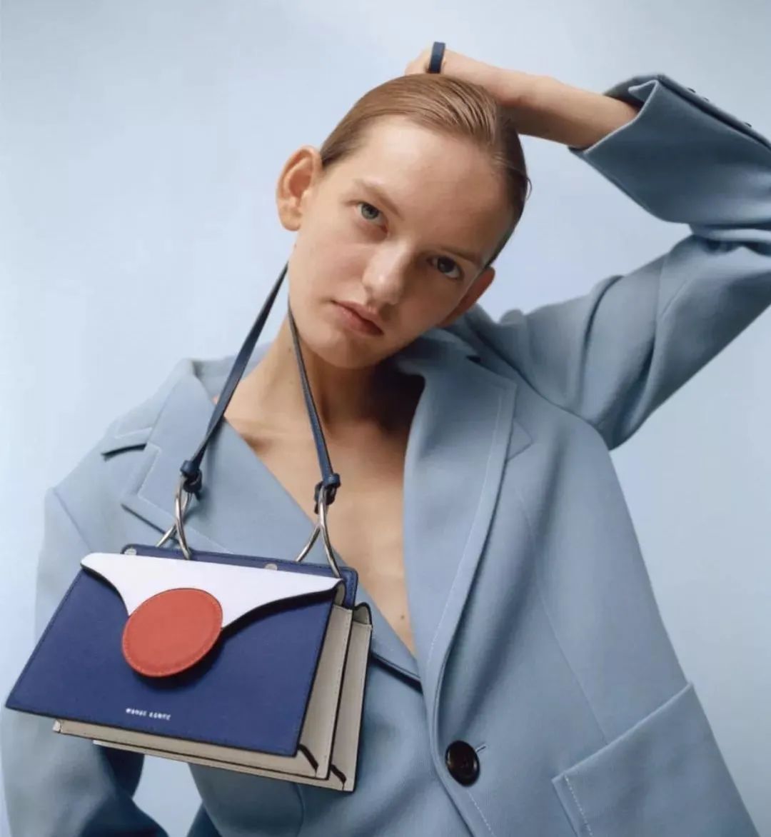 500元左右轻奢包推荐女性,十大入门级轻奢女包千元下