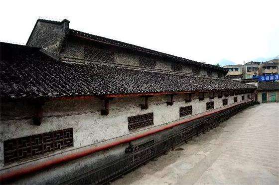 三大烧坊与茅台酒的关系,茅台镇三大烧坊酒现状