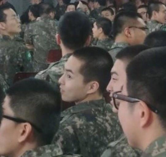 exo金俊勉恋爱,exo金珉锡恋爱日常