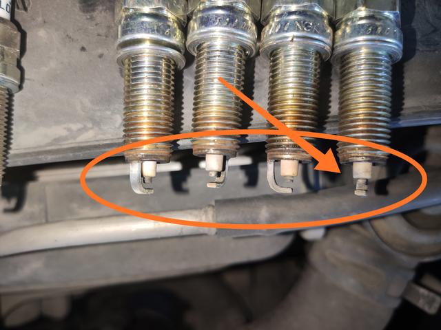 伊兰特二十万公里小毛病,北京现代伊兰特修复前后对比