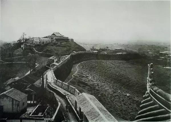 100年前中国风景建筑老照片,两亿多年前的景观