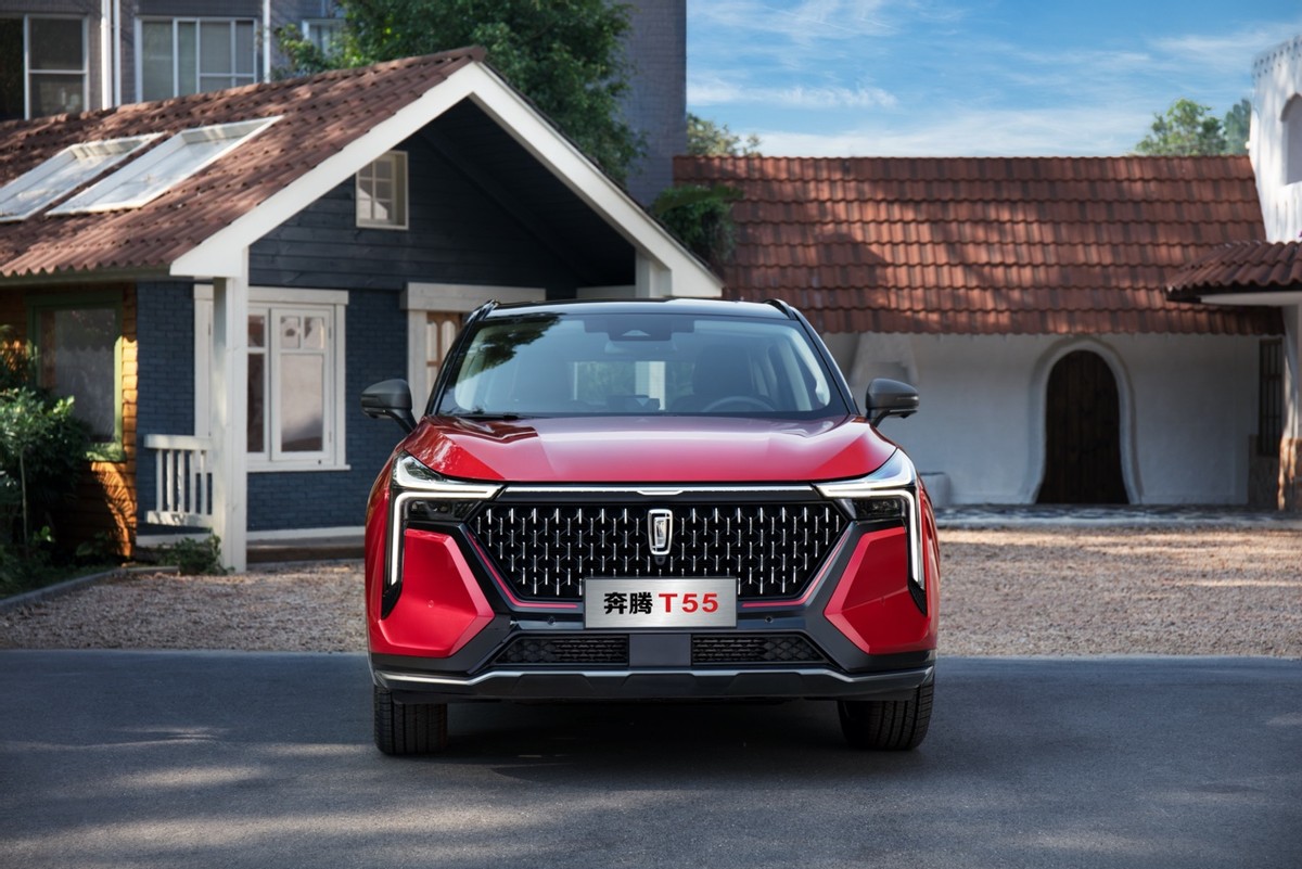 9.89-12.69万元，携手李宁羽毛球，奔腾T55正式跨界上市